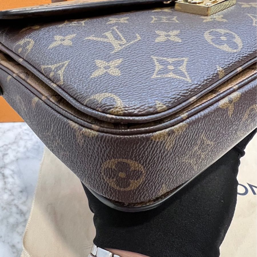 LV 拼色 M44876 郵差包 Pochette Metis-27