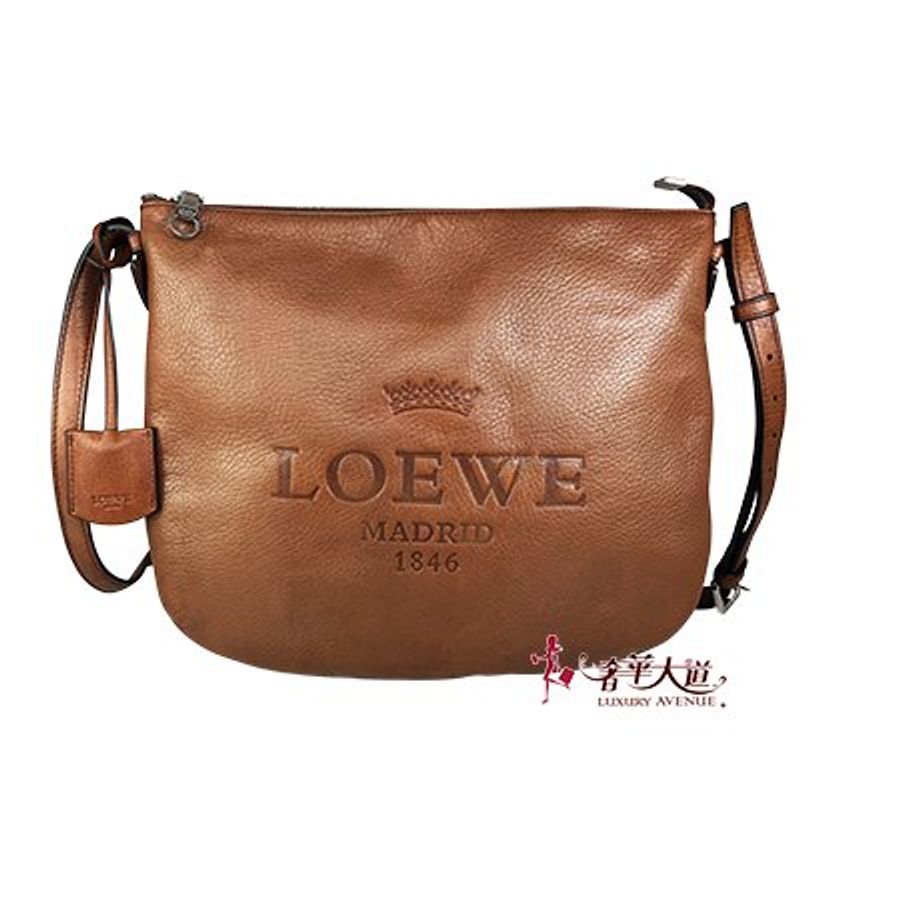 已售出* LOEWE駝色牛皮 HERITAGE 徽章系列斜背扁包-0