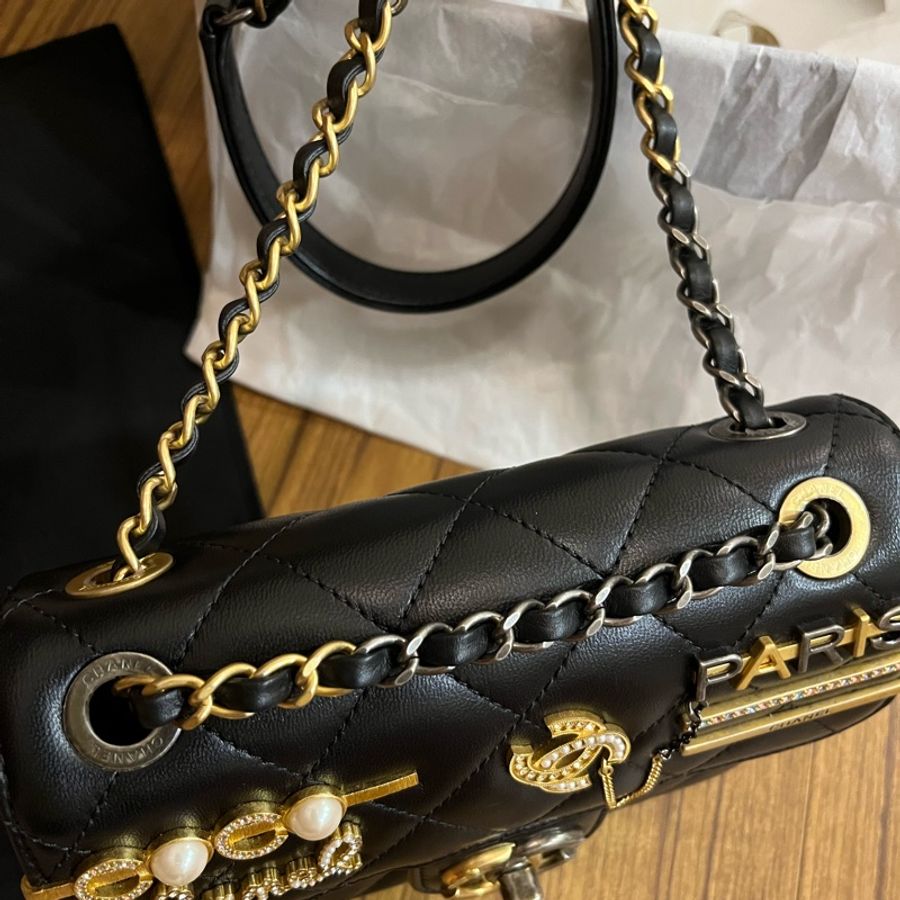 Chanel 限量徽章包最佳尺寸 /復古金銀雙色鏈條-33