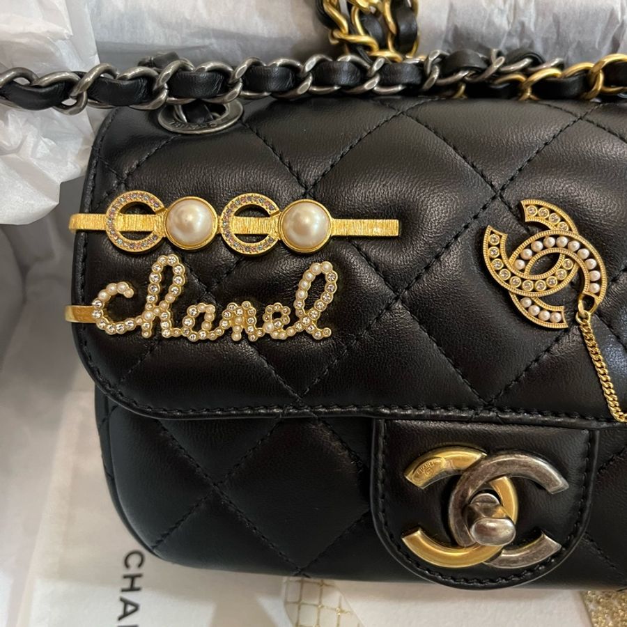 Chanel 限量徽章包最佳尺寸 /復古金銀雙色鏈條-35