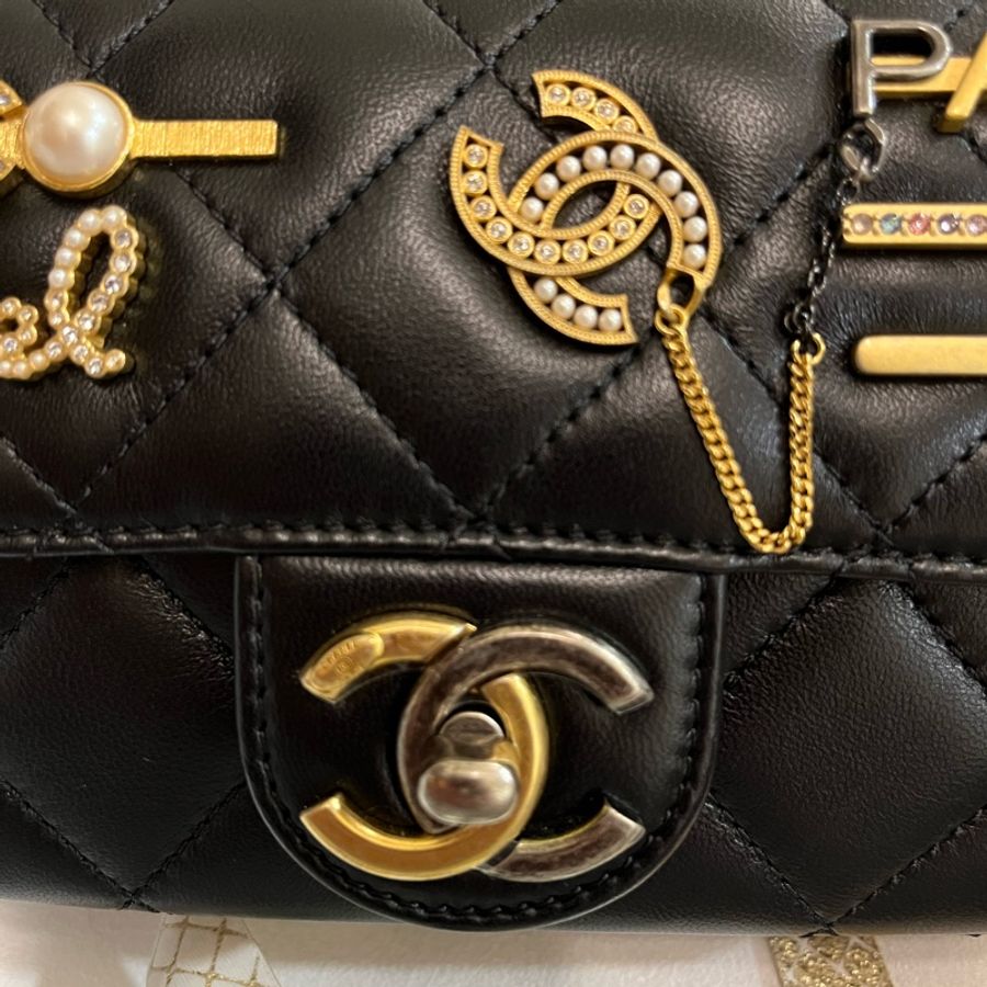 Chanel 限量徽章包最佳尺寸 /復古金銀雙色鏈條-36