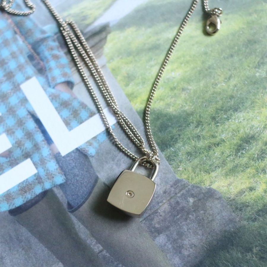 全新 香奈兒 chanel 新款 鎖頭項鏈 簡單款 淡金 珍珠 水鑽雙C logo-11