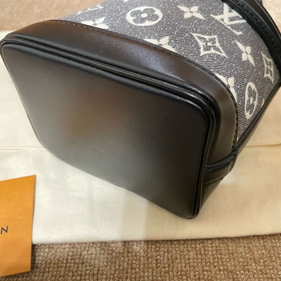 LV 🖤 牛仔小水桶 Nano Noe 迷你水桶包/肩背包/手提包(九成新)M46449-8