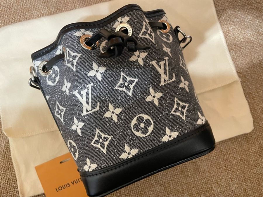 LV 🖤 牛仔小水桶 Nano Noe 迷你水桶包/肩背包/手提包(九成新)M46449-1