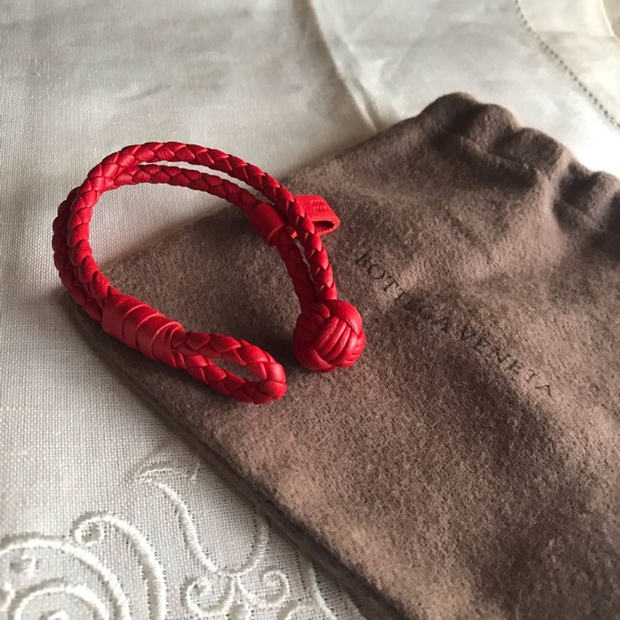 🧣新年快樂🧣 紅色Bottega Veneta ❤️BV個性皮編手環❤️近全新🆕❤️xS號❤️單獨佩戴 多重搭配 都好看❤️❤️-3