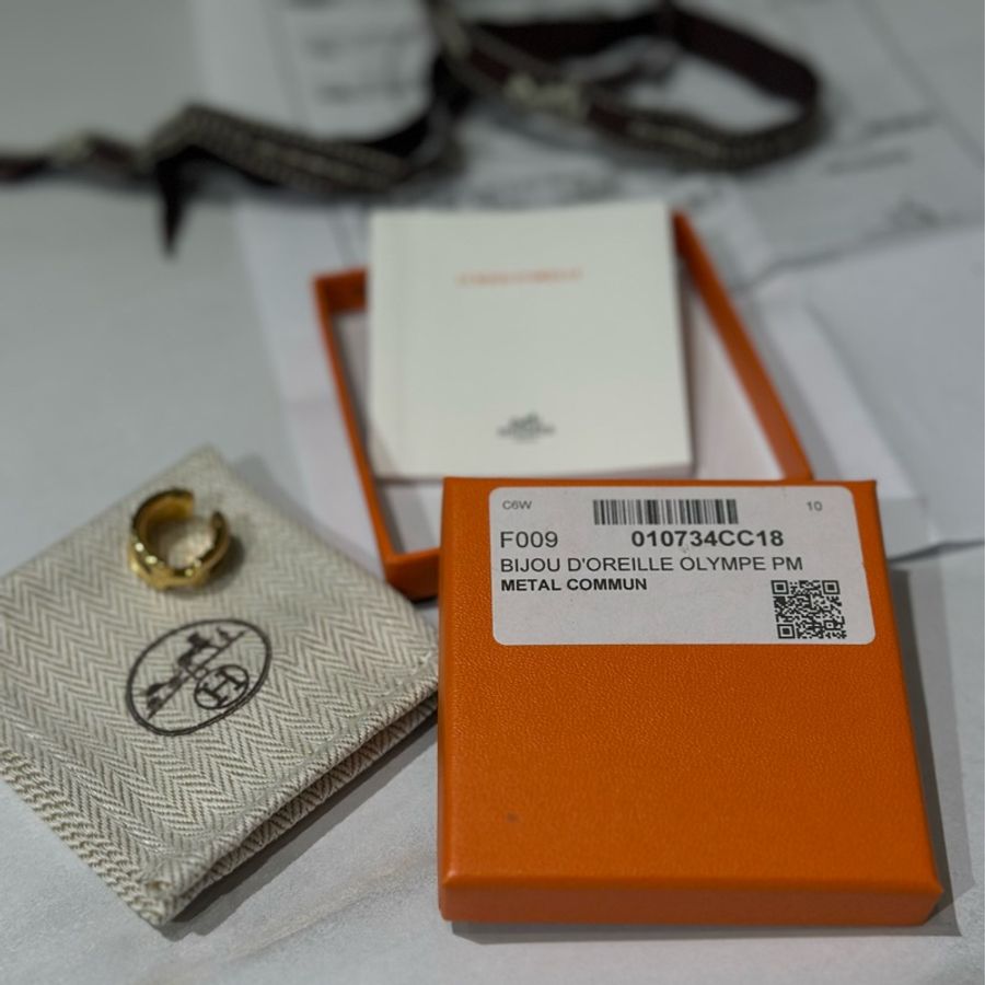 台灣專櫃購入 Hermes earcuff大象灰耳骨夾 愛馬仕 大象灰 耳釦 耳扣 Hermes 耳骨夾-13