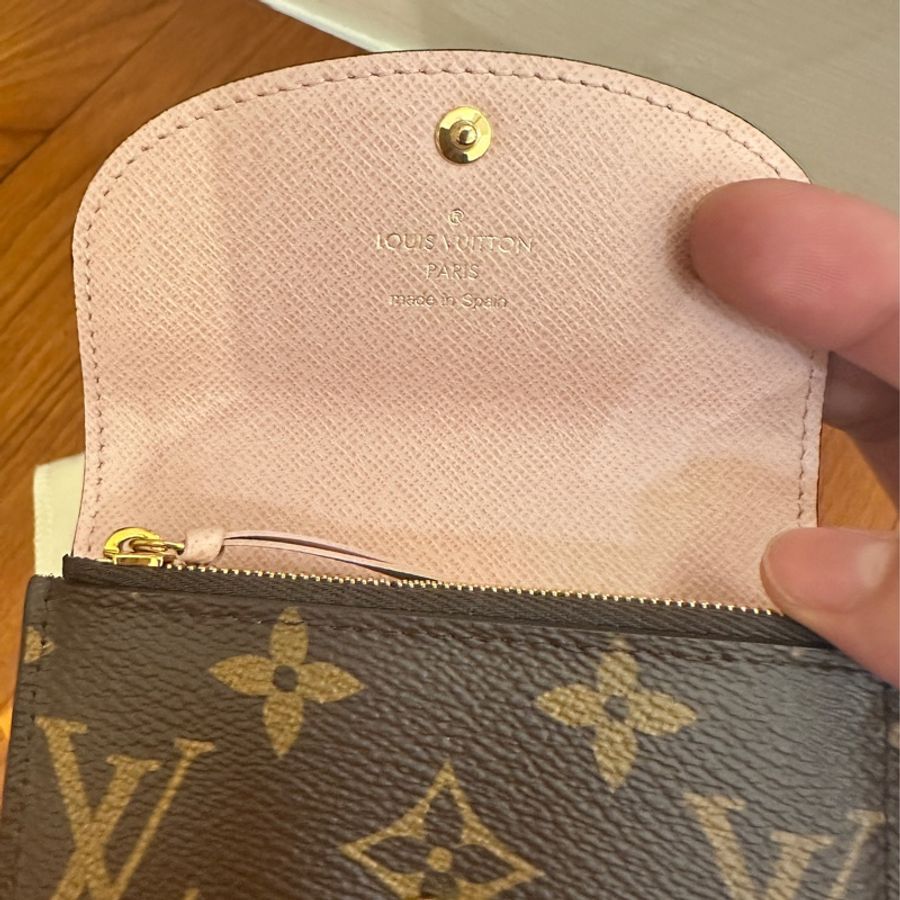 LV 花紋粉內釦式卡片零錢包-6