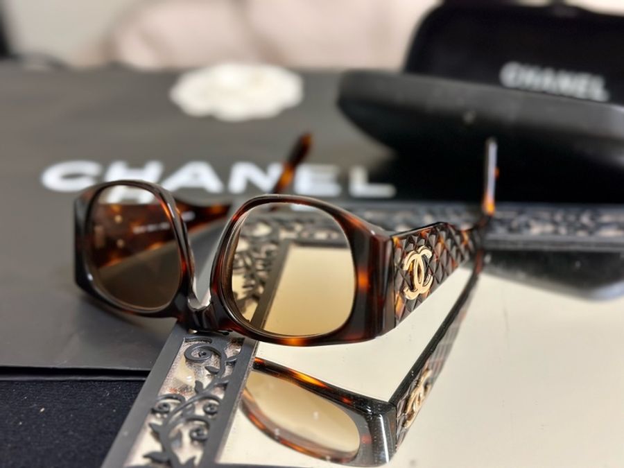 🔥爆款墨鏡釋出🔥#Chanel 絕版 大C logo #菱格紋 #玳瑁色 #vintage #太陽眼鏡 復古感滿滿的小臉神器😍-28