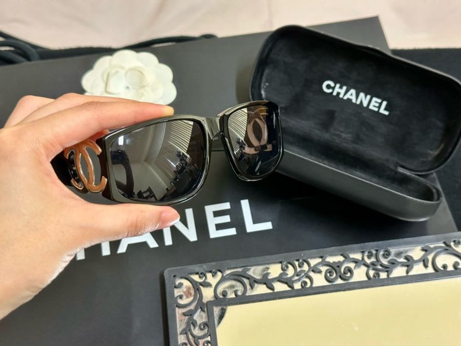 🔥爆款墨鏡🕶️釋出🔥#Chanel 絕版 #大Clogo #墨鏡 #vintage 鏤空logo #太陽眼鏡 小臉神器😍稀有美品💕-8