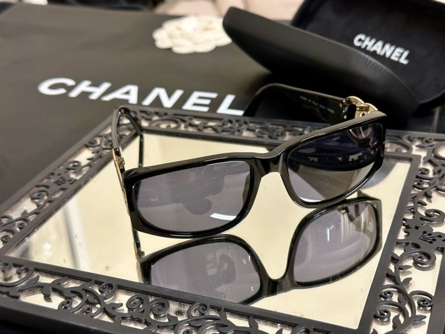 🔥爆款墨鏡🕶️釋出🔥#Chanel 絕版 #大Clogo #墨鏡 #vintage 鏤空logo #太陽眼鏡 小臉神器😍稀有美品💕-12