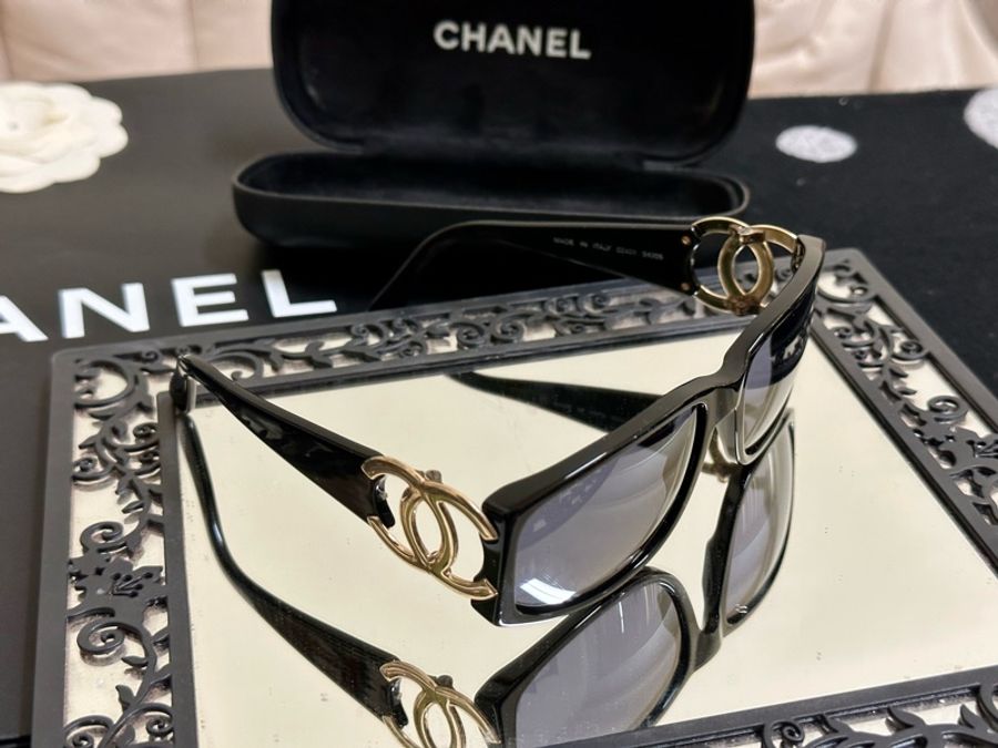 🔥爆款墨鏡🕶️釋出🔥#Chanel 絕版 #大Clogo #墨鏡 #vintage 鏤空logo #太陽眼鏡 小臉神器😍稀有美品💕-16
