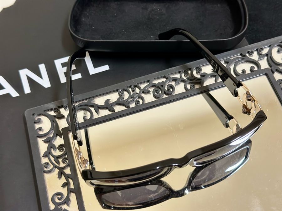 🔥爆款墨鏡🕶️釋出🔥#Chanel 絕版 #大Clogo #墨鏡 #vintage 鏤空logo #太陽眼鏡 小臉神器😍稀有美品💕-23