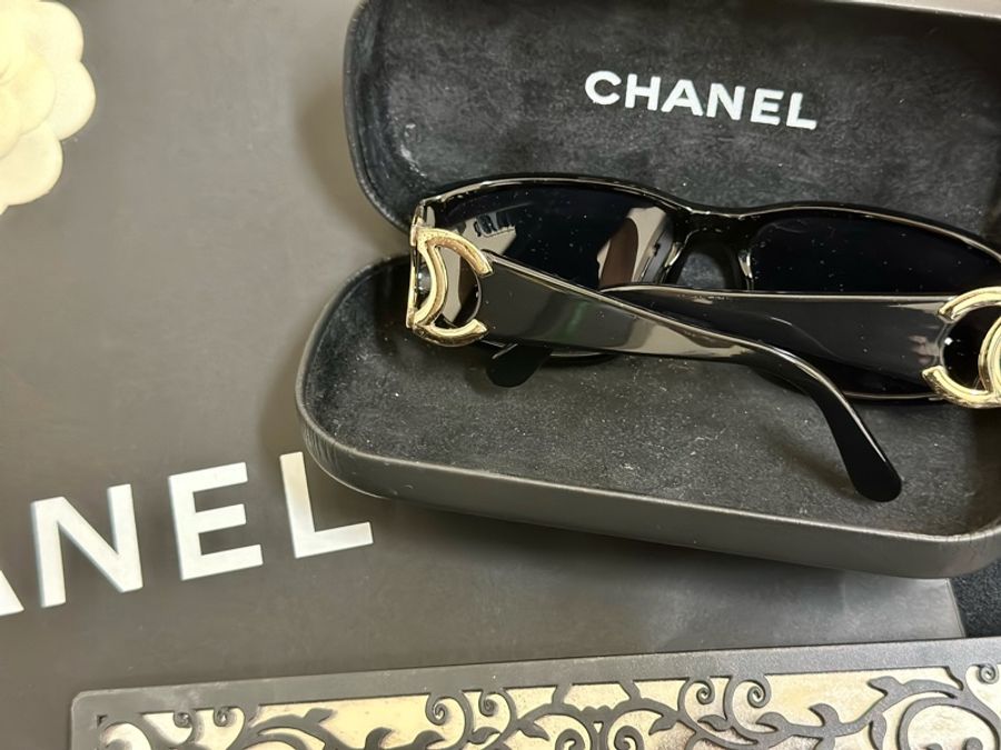 🔥爆款墨鏡🕶️釋出🔥#Chanel 絕版 #大Clogo #墨鏡 #vintage 鏤空logo #太陽眼鏡 小臉神器😍稀有美品💕-26