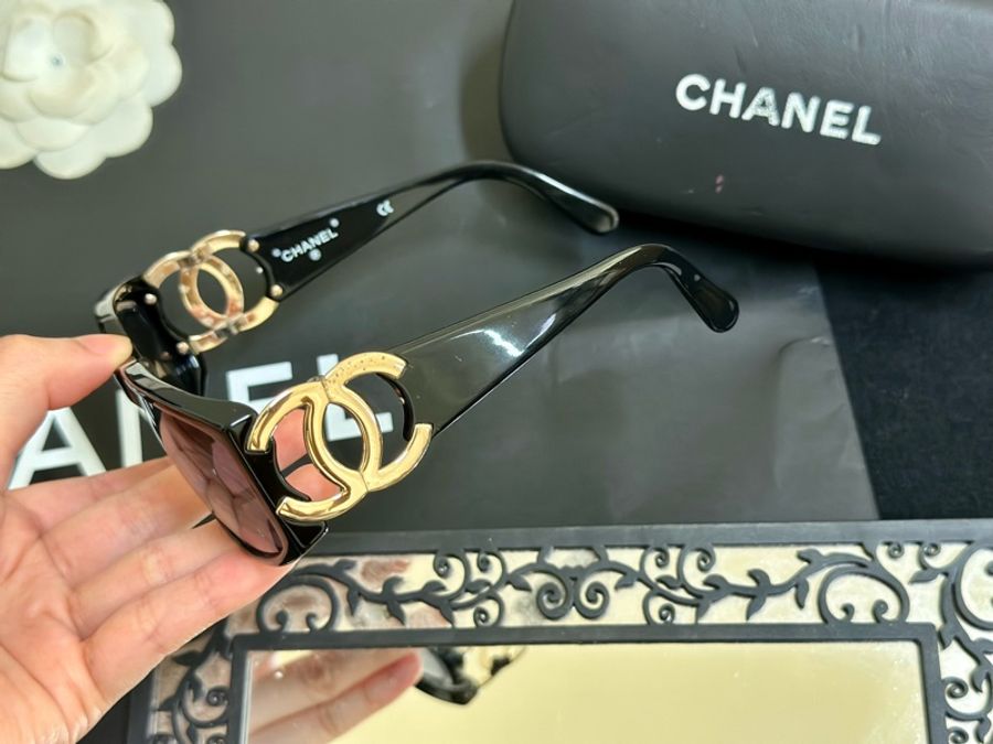 🔥爆款墨鏡🕶️釋出🔥#Chanel 絕版 #大Clogo #墨鏡 #vintage 鏤空logo #太陽眼鏡 小臉神器😍稀有美品💕-31