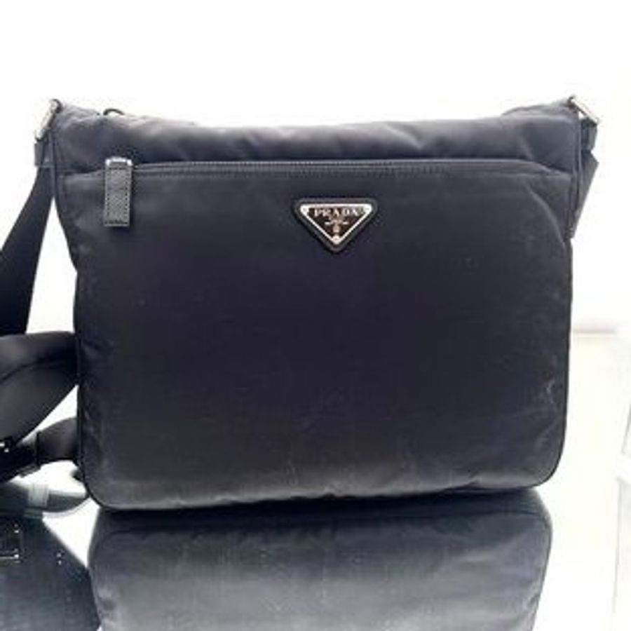 Prada 1BC421 Re-Nylon 尼龍郵差包 附可拆卸萬用包《當季專櫃正售★全新商品 》-12