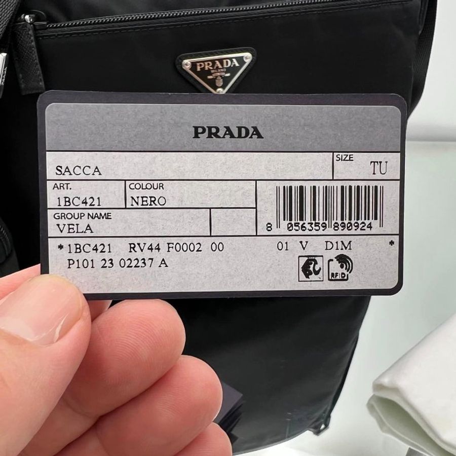 Prada 1BC421 Re-Nylon 尼龍郵差包 附可拆卸萬用包《當季專櫃正售★全新商品 》-13