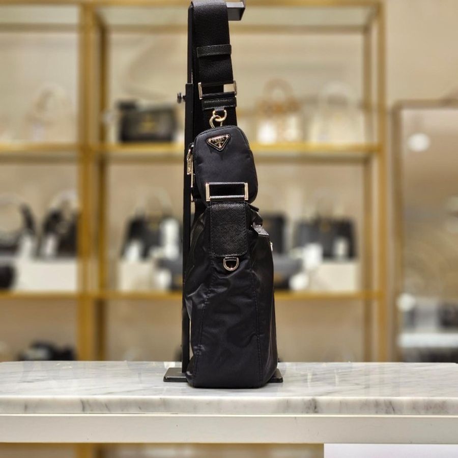Prada 1BC421 Re-Nylon 尼龍郵差包 附可拆卸萬用包《當季專櫃正售★全新商品 》-2