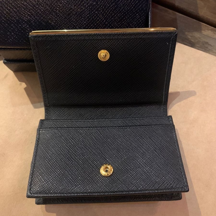 ✨Prada✨ Saffiano metal 防刮皮革 卡夾 ｜名片夾-3