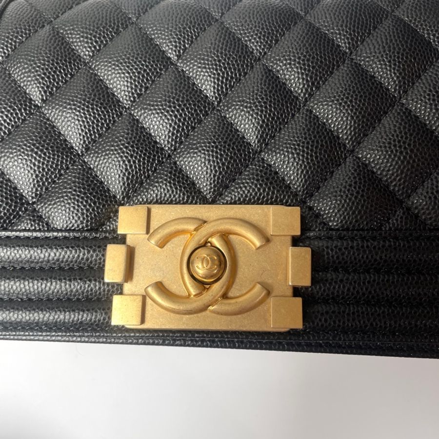Chanel BOY Mini 黑金荔枝皮20公分-1