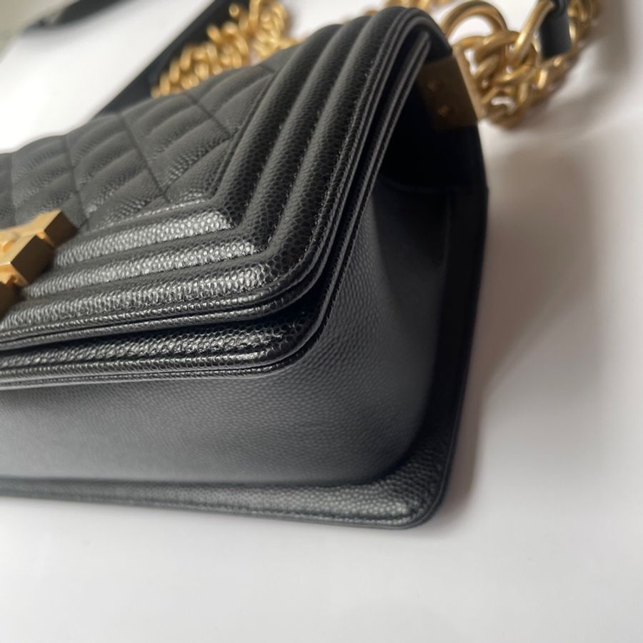 Chanel BOY Mini 黑金荔枝皮20公分-13