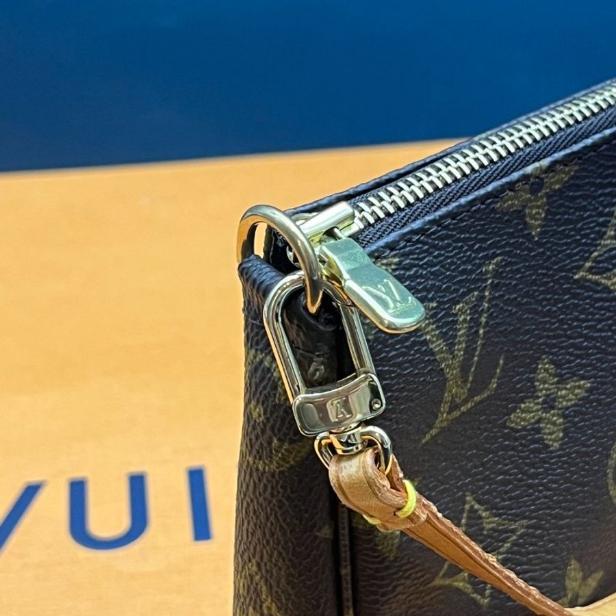 Louis Vuitton LV 老花字紋腋下包/手提包/肩背包/化粧包/麻將包-7