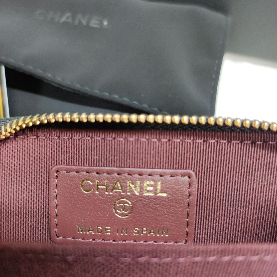 CHANEL#香奈兒#經典菱格紋#荔枝紋小 牛皮金色小香LOGO拉鍊#零錢包(黑X酒紅-12