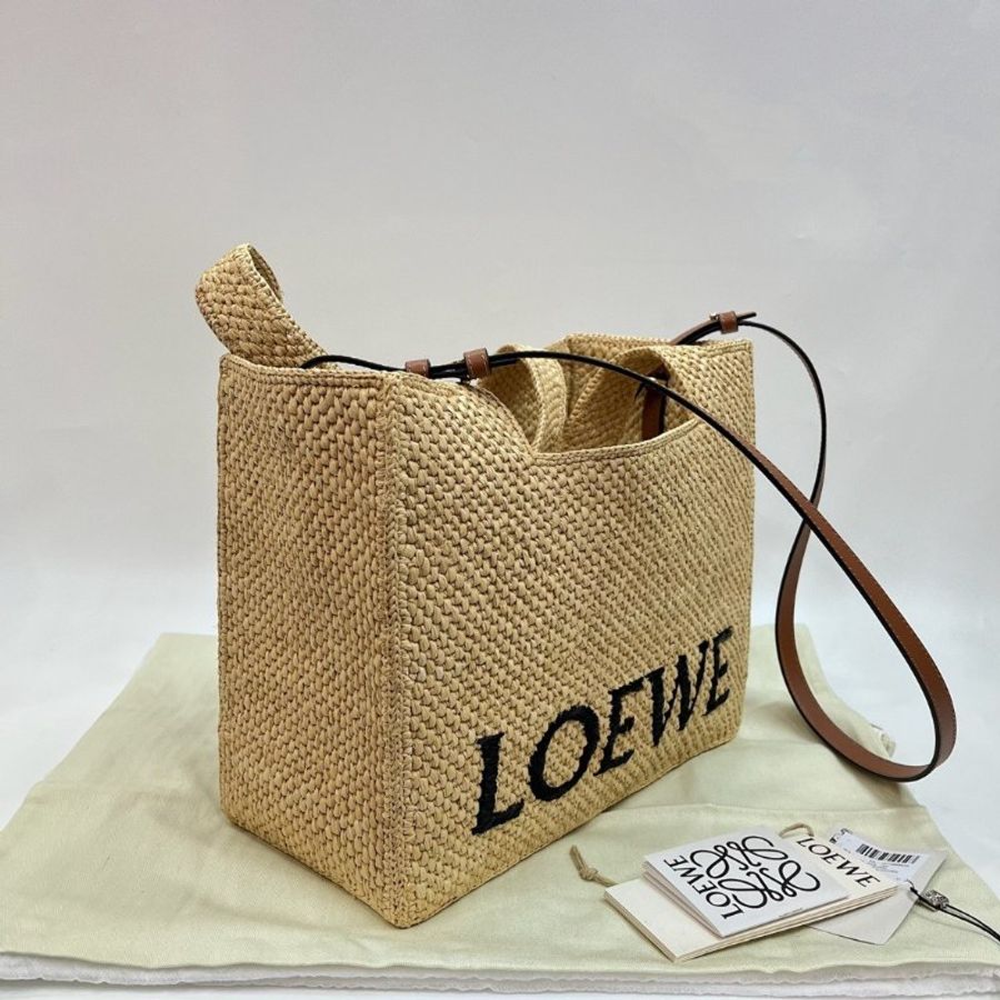 🎉新品好折扣✨Loewe Font 酒椰纖維中型托特包 付長肩帶  原色/棕褐色-1
