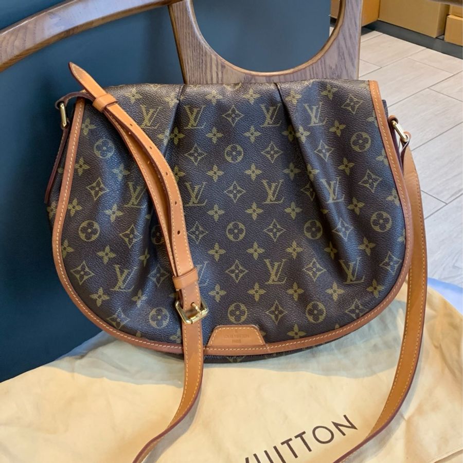 Louis Vuitton Monogram 抓皺圓弧斜背鈴鼓包M40473-0