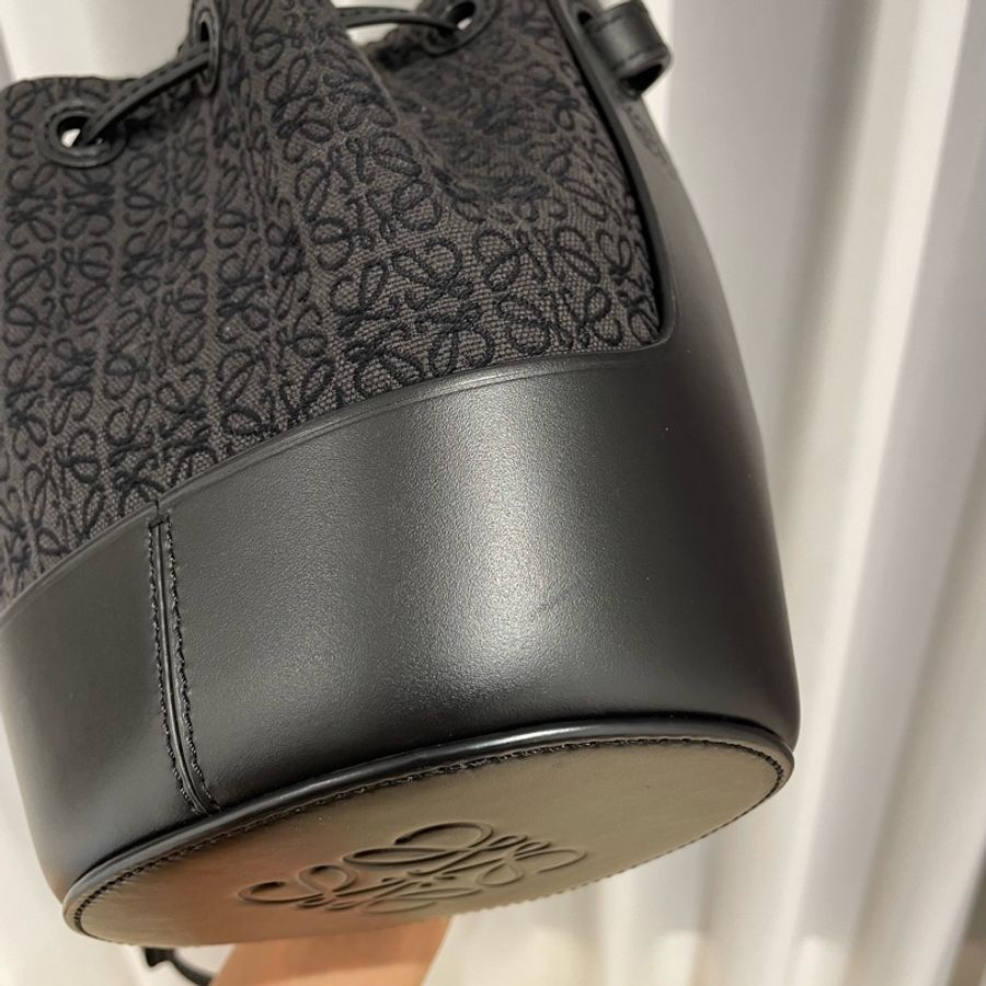 LOEWE 氣球包 mini ballon 水桶包 可斜側背手提-20