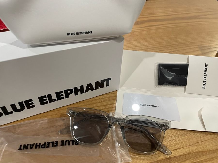 BLUE ELEPHANT墨鏡(灰色)-1