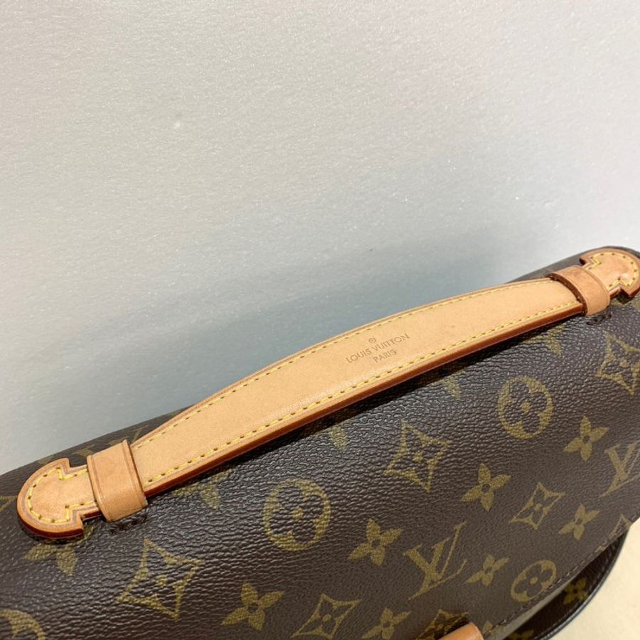 LV 手提包/斜背包/側背包/學院包/郵差包 M44875 9成新-13