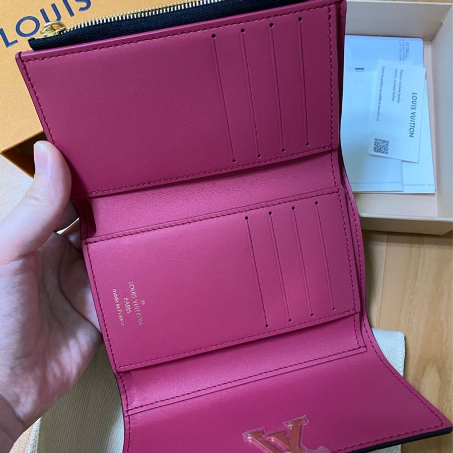LV Cappuccinos 中夾-1