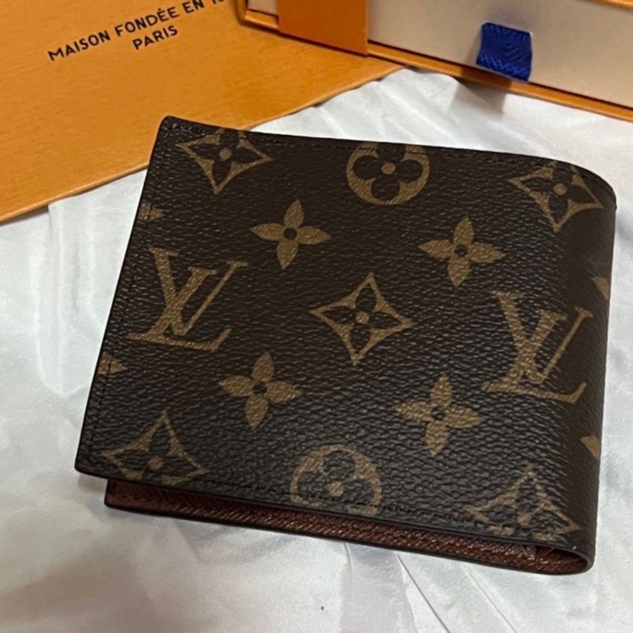 Louis Vuitton路易威登Marco 錢包 全新 LV-10