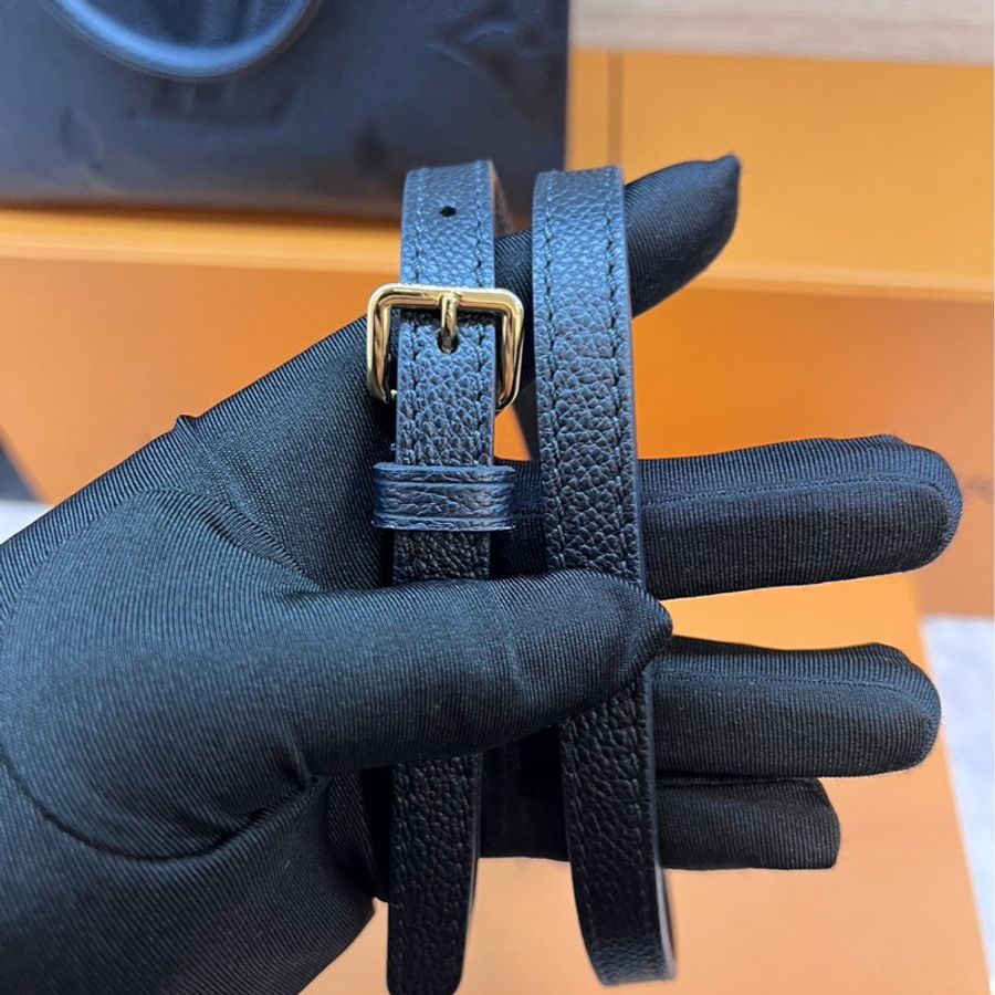 LV On The Go PM 芯片款 黑色壓紋皮革 含 LV絲巾-46