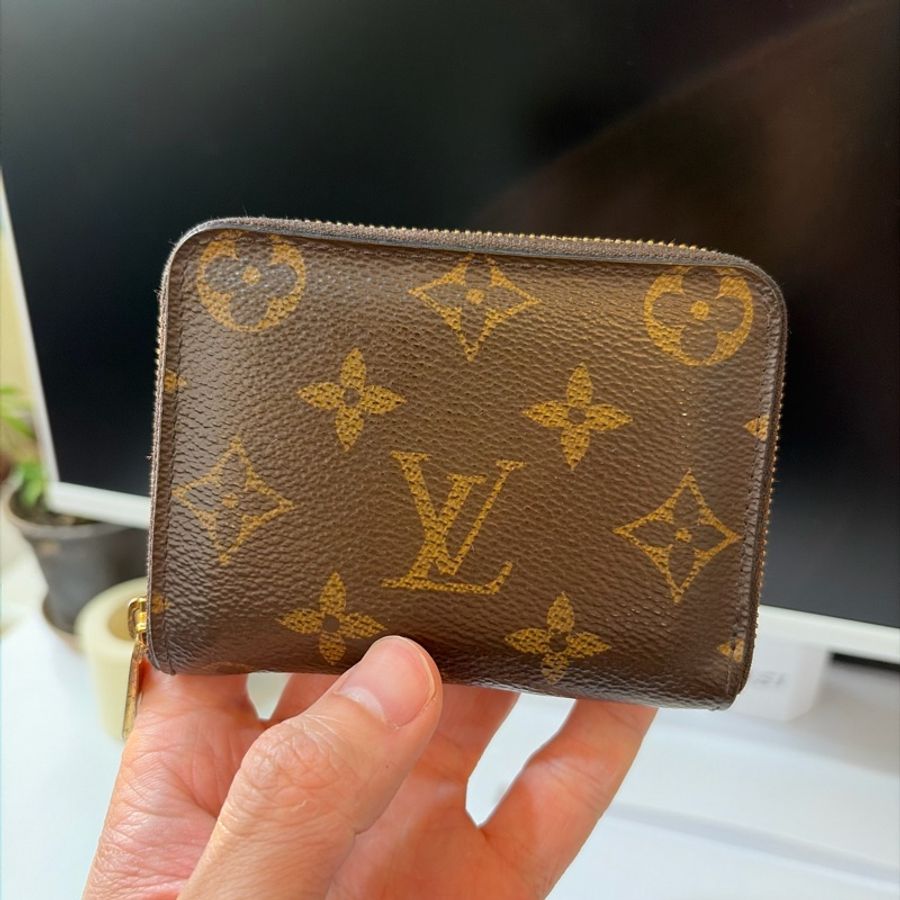 LV 拉鏈零錢包 Zippy Coin Purse-0