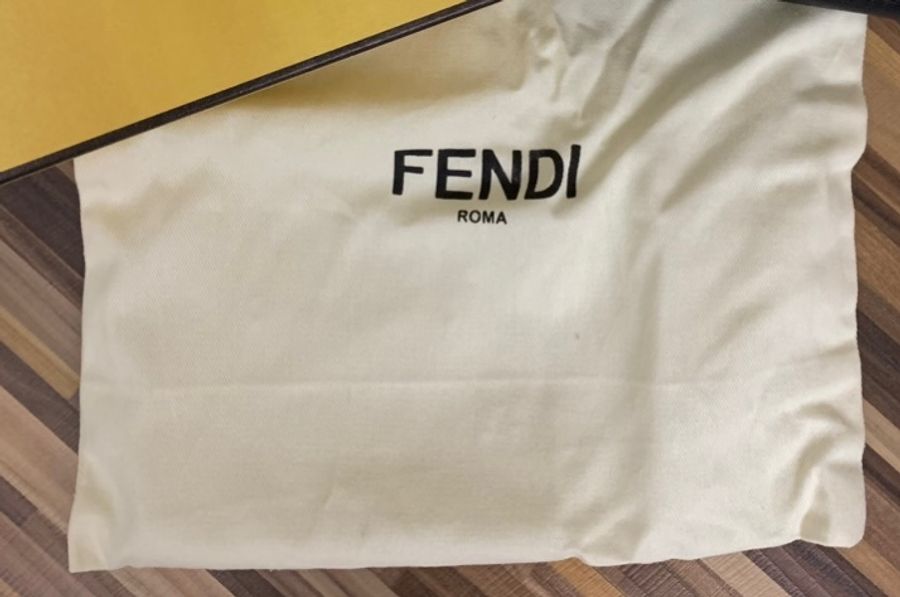 （全新）Fendi Monster Eyes Wallet 小惡魔黃眼黑短夾-4