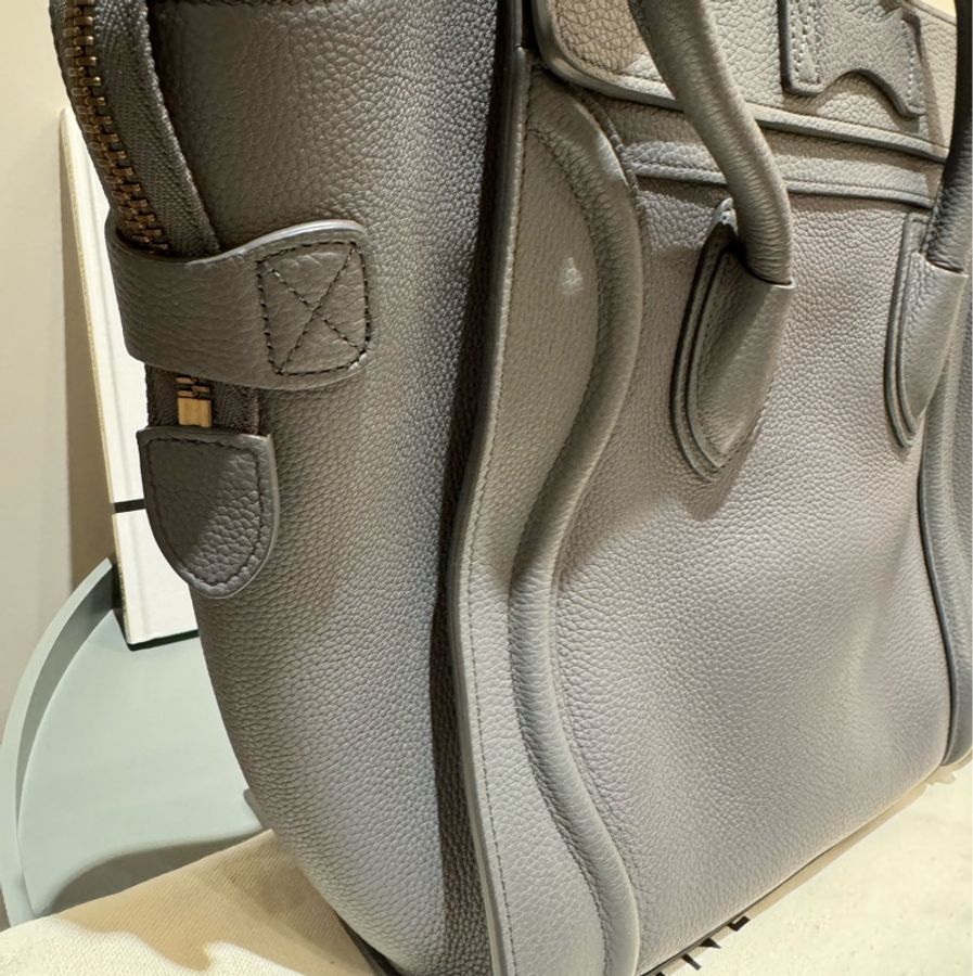 Celine Nano Luggage micro 炭灰色囧臉包 小號-8