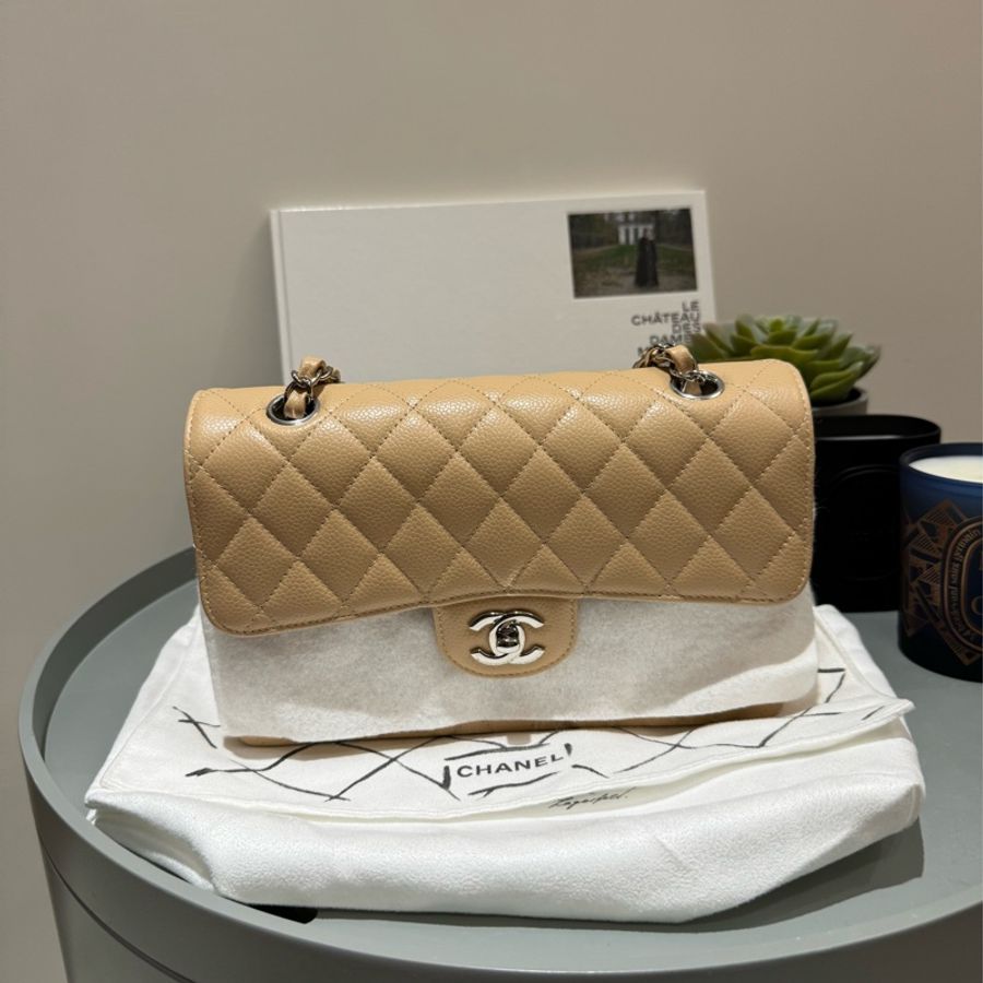 Chanel classic flap 23 杏色銀扣-0