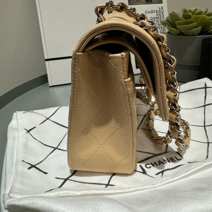 Chanel classic flap 23 杏色銀扣-5