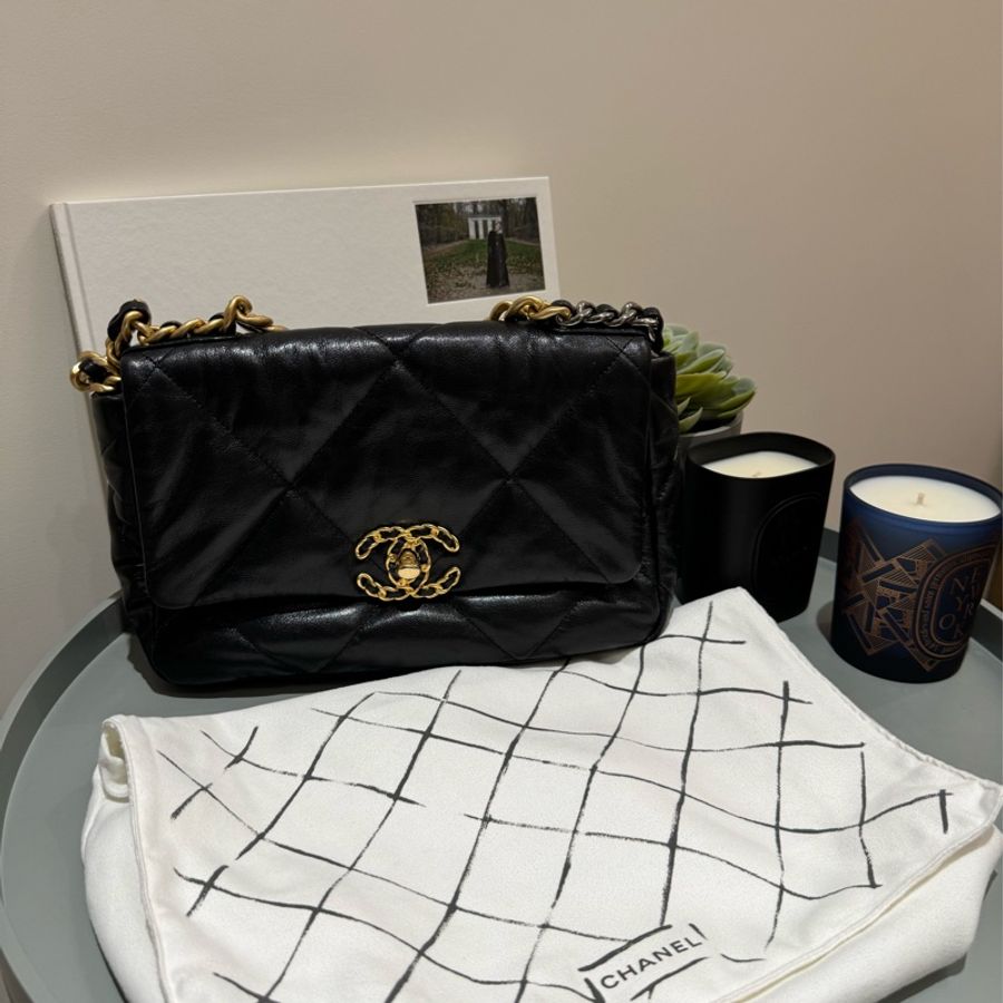Chanel 19 bag small 黑金-1