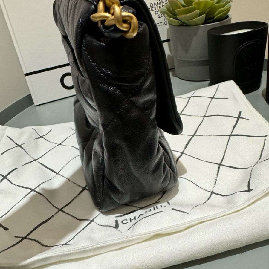 Chanel 19 bag small 黑金-3