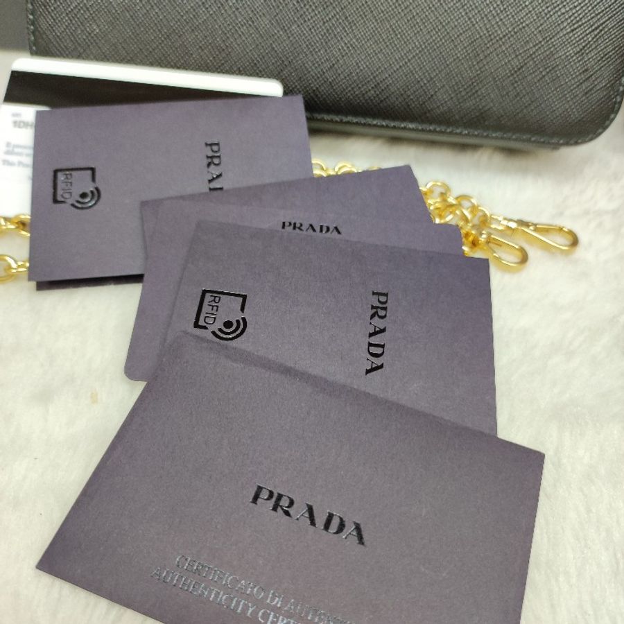 Prada 1DH010 Saffiano 鍊包 WOC 黑/Logo 防刮牛皮-18