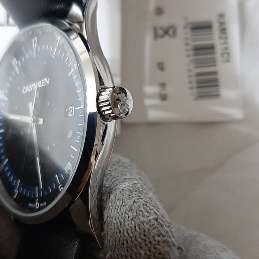 瑞士製造正品CALVIN KLEIN 凱文克萊 黑色藍寶石水晶鏡面皮革手錶-3
