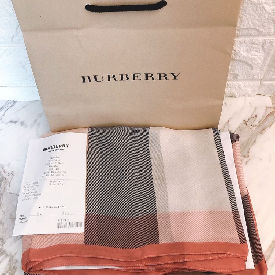 全新正品有購證✨ BURBERRY 經典格紋桑蠶絲亮粉紅絲巾/圍巾/披肩-3
