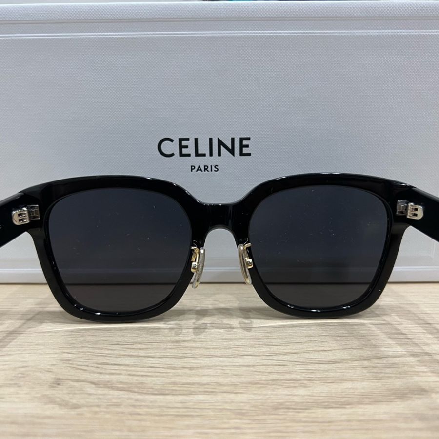 (已保留)(♥️♥️黑五特價)CELINE CL40222F 墨鏡 近全新 黑金 黑色 超美 triomphe凱旋門-2