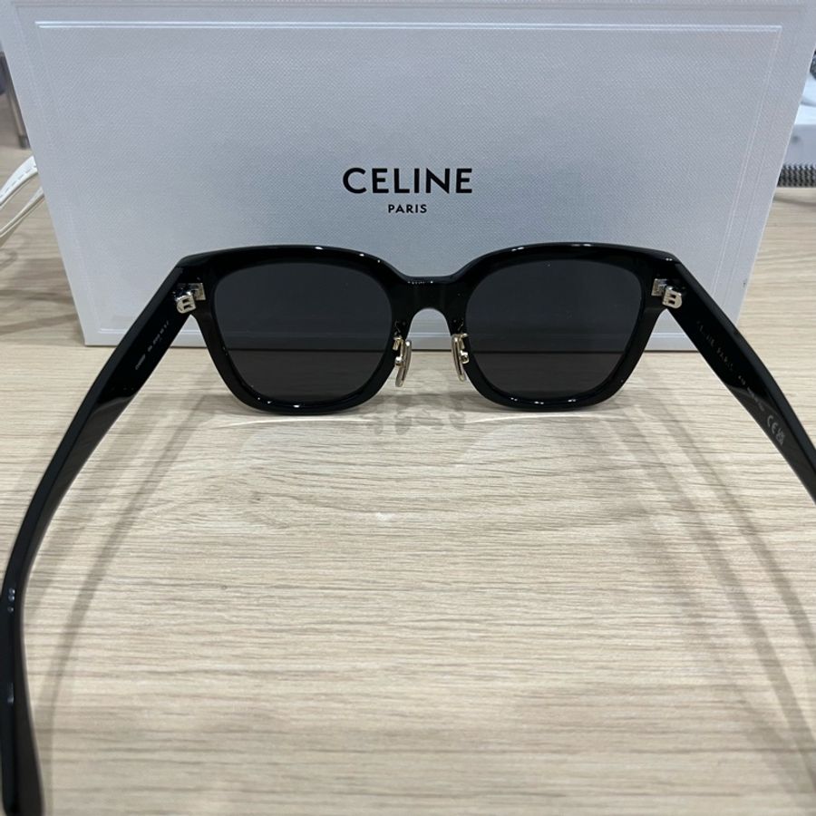 (已保留)(♥️♥️黑五特價)CELINE CL40222F 墨鏡 近全新 黑金 黑色 超美 triomphe凱旋門-3