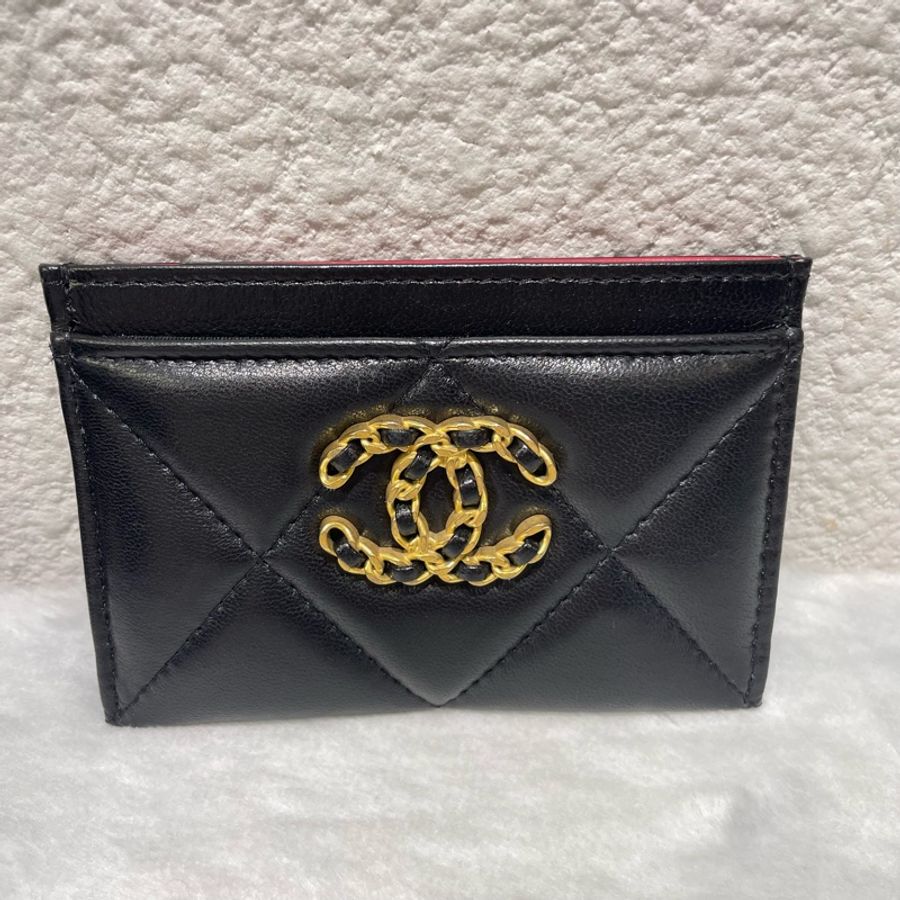 全新 CHANEL 19卡夾-0