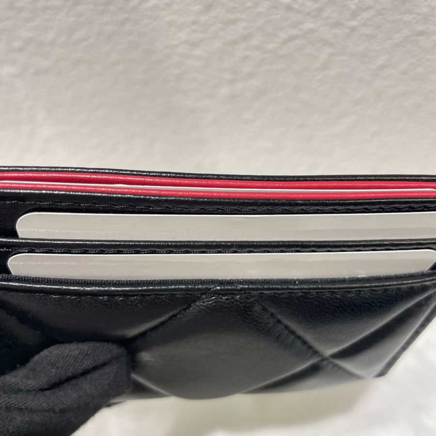 全新 CHANEL 19卡夾-4