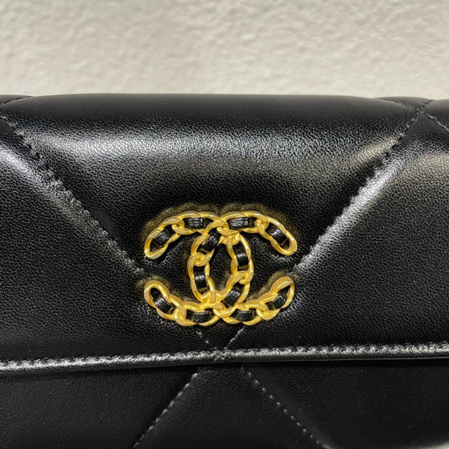 全新 CHANEL 19掀蓋長夾-5