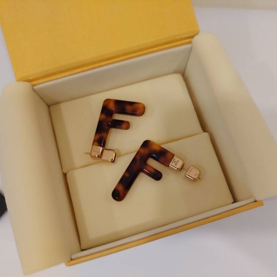 FENDI經典FF琥珀LOGO耳環-4
